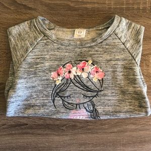 Gap sweatshirt 👧🏼🌸💅🏼👧🏻